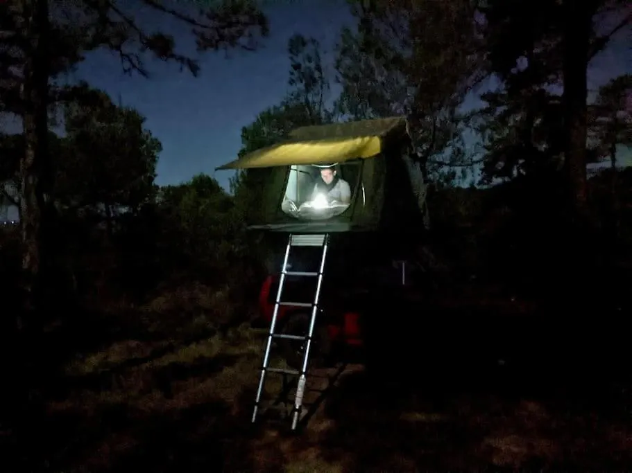 Lada Niva Camperized - Available In Barcelona Apartment L'Hospitalet de Llobregat