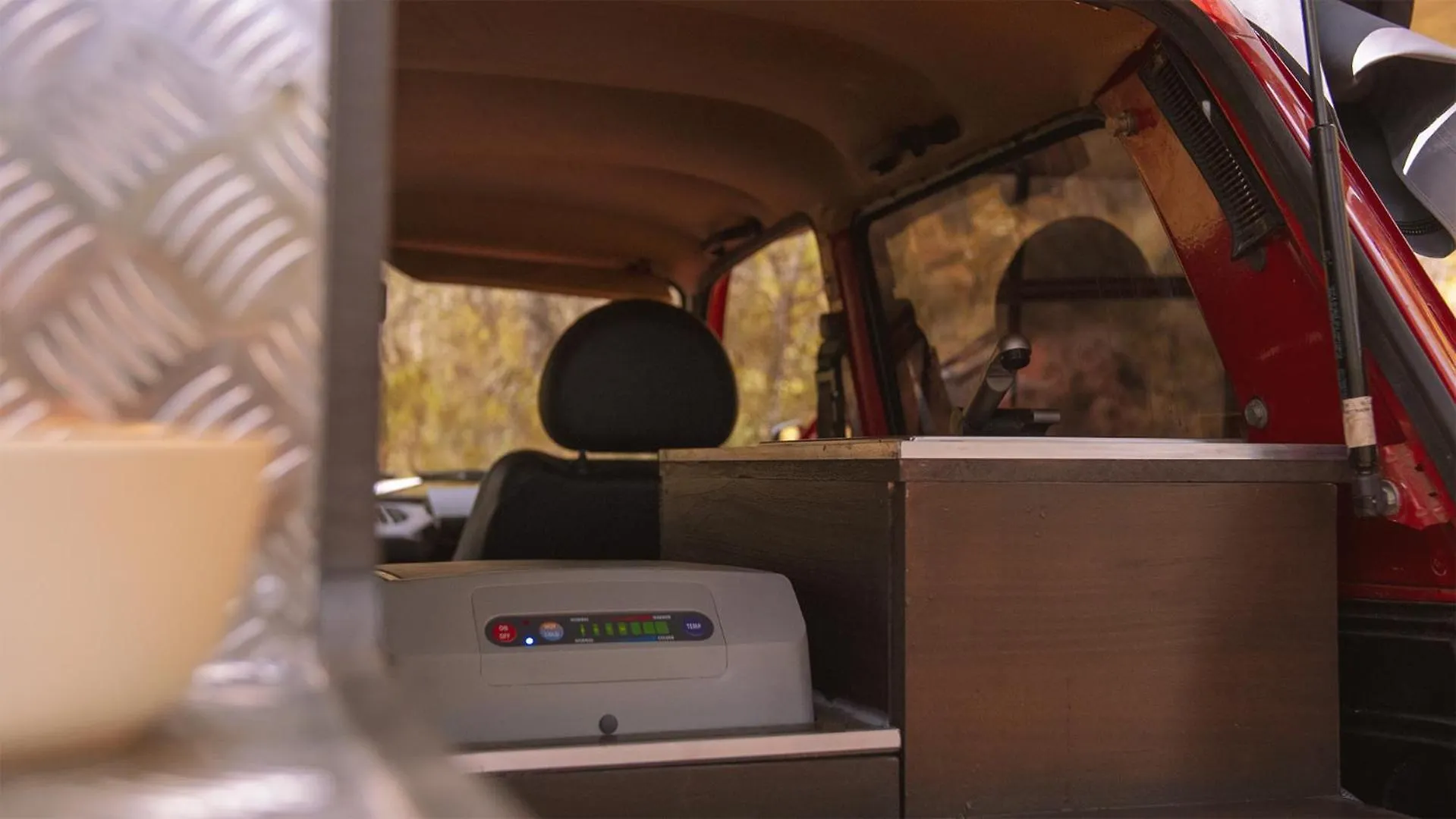 Lada Niva Camperized - Available In Barcelona Apartment L'Hospitalet de Llobregat